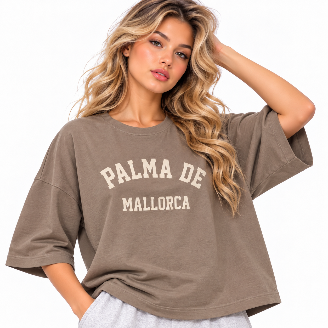 تی‌شرت زنانه اورسایز طرح Palma de Mallorca